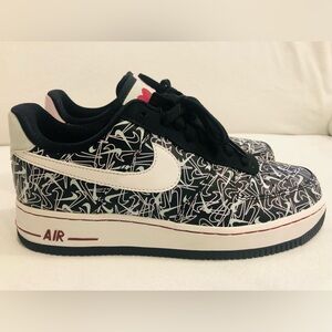 Women’s Air Force 1 ‘07 Low SE ‘Valentine’s Day’ Size US 9 W Black/White